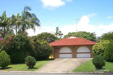 18 Inveray Ave, Benowa, QLD 4217