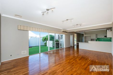 Property photo of 62 Dorney Esplanade Champion Lakes WA 6111
