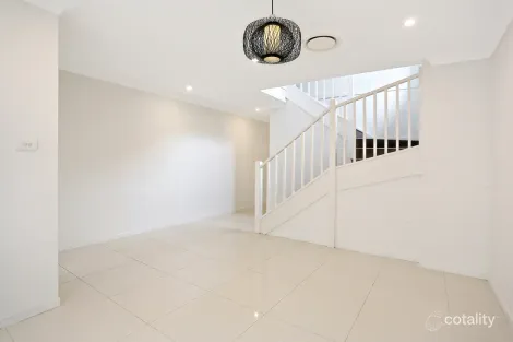 Property photo of 13 Donovan Circuit Ropes Crossing NSW 2760