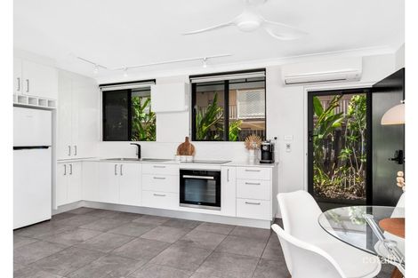 Property photo of 3/211-213 Lake Street Cairns North QLD 4870
