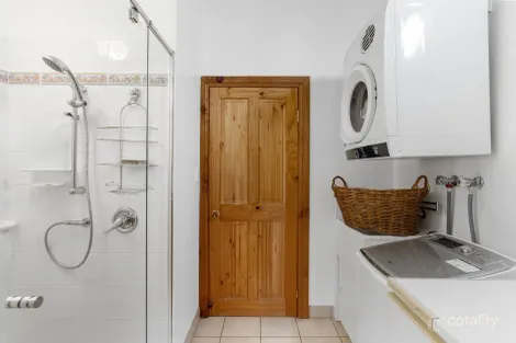 Property photo of 42 Gordon Road Macleay Island QLD 4184