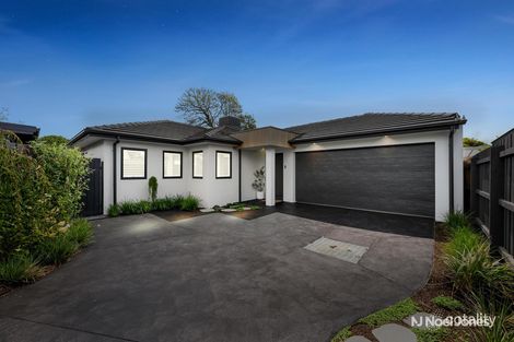 2/33 Hillview Dr, Kilsyth, VIC 3137