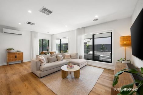 Property photo of 2/33 Hillview Drive Kilsyth VIC 3137