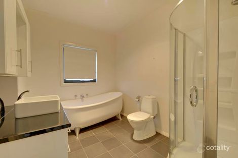 Property photo of 1/1 Hedges Avenue Traralgon VIC 3844