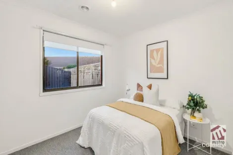 Property photo of 52 Meade Way Sydenham VIC 3037