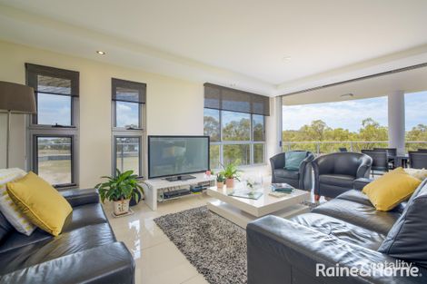 Property photo of 10/2 The Promenade Boyne Island QLD 4680