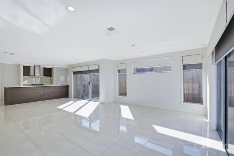 Property photo of 16 Broadleaf Drive Epping VIC 3076