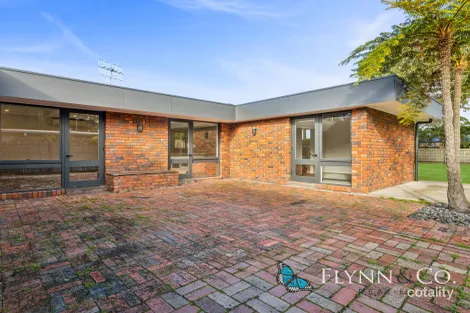 Property photo of 39 Bilbul Avenue Rosebud VIC 3939