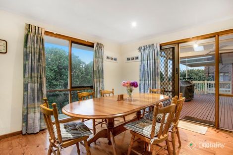 Property photo of 18 Brandon Court Endeavour Hills VIC 3802