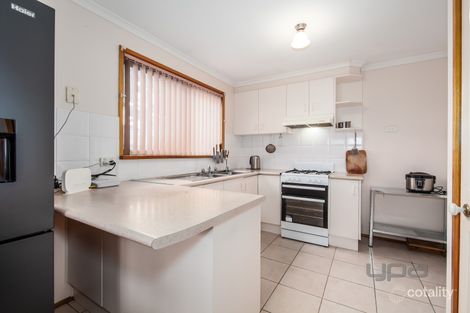 Property photo of 2/53 Dundee Way Sydenham VIC 3037