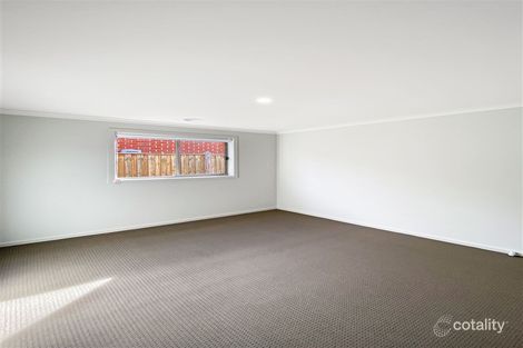 Property photo of 29 Wheatley Parade Mickleham VIC 3064