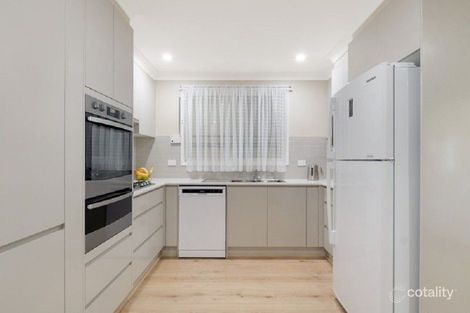 Property photo of 30 Clennam Avenue Ambarvale NSW 2560