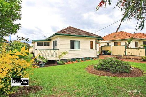 Property photo of 10 Berrimilla Street Manly West QLD 4179