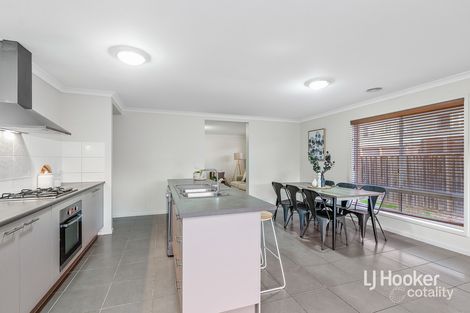 Property photo of 10 Trigg Way Point Cook VIC 3030
