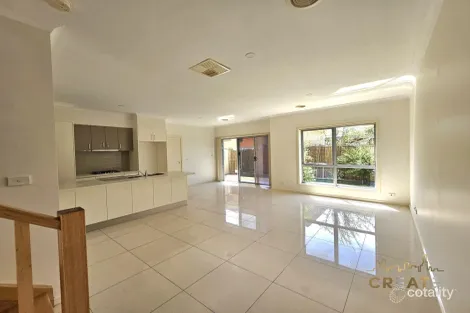 Property photo of 2/69 Warwick Road Sunshine North VIC 3020