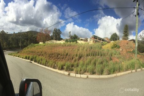 2 Tranquil Rd, Kelmscott, WA 6111