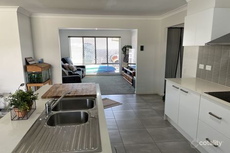 Property photo of 16 Principal Place Jones Hill QLD 4570
