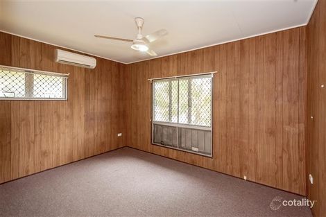 Property photo of 22 Luscombe Court New Auckland QLD 4680