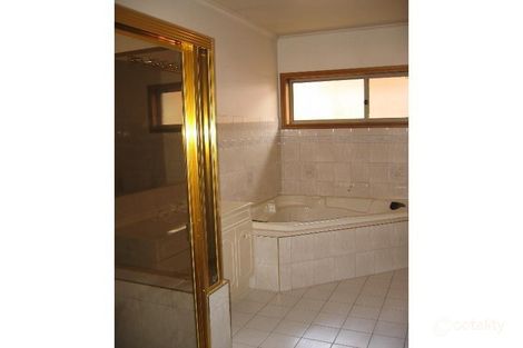 Property photo of 2/139 Blackburn Road Doncaster East VIC 3109