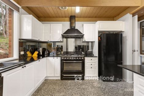Property photo of 14 Alfred Grove Emerald VIC 3782
