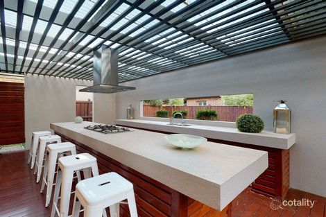 Property photo of 7 Peppermint Grove Taylors Hill VIC 3037