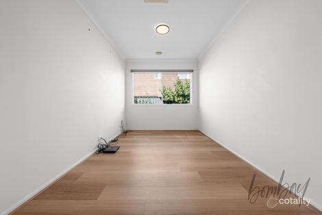 Property photo of 29 Oakgrove Drive Craigieburn VIC 3064