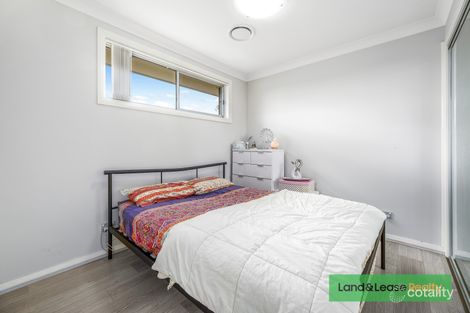 Property photo of 2/18 Doonside Road Doonside NSW 2767