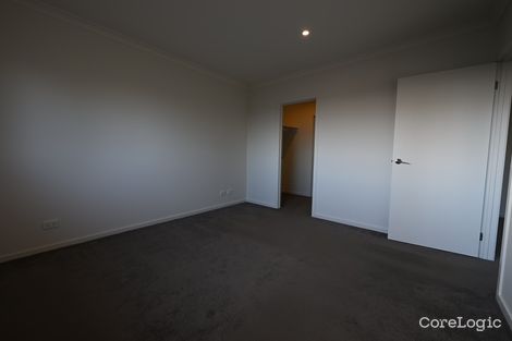 Property photo of 11 Tweed Road Clyde North VIC 3978