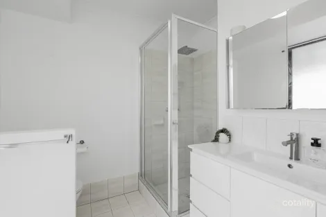 Property photo of 81 Aylesford Drive Marangaroo WA 6064