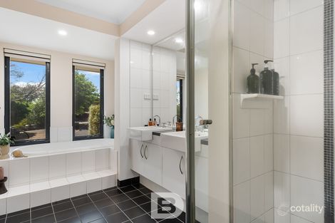 Property photo of 20 Alcheringa Court Gisborne VIC 3437