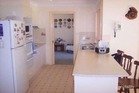 Property photo of 4 Matthew Close Griffith NSW 2680