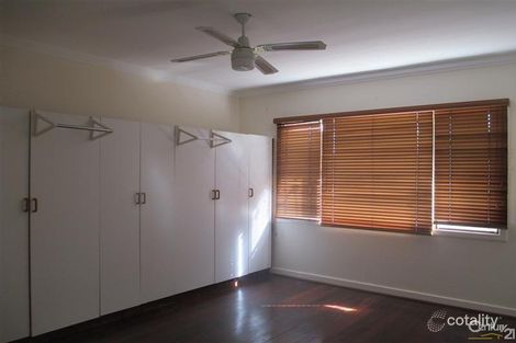 Property photo of 34 Wavelea Street Safety Bay WA 6169