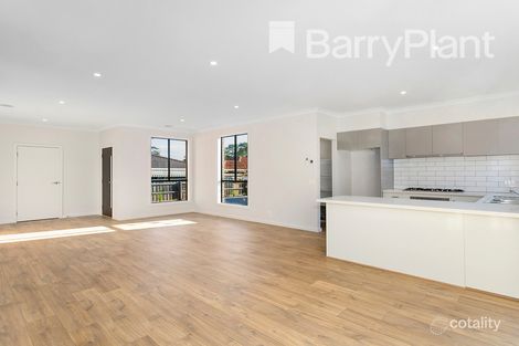 Property photo of 2/5 Warraburra Avenue Rosebud VIC 3939
