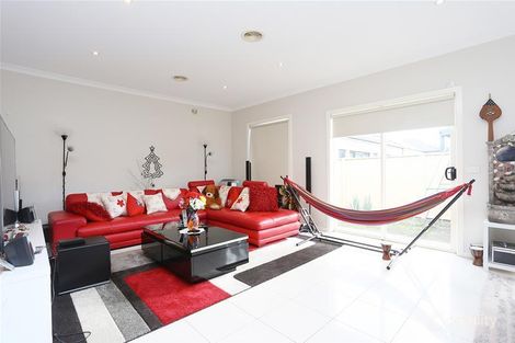 Property photo of 4 Parsley Street Caroline Springs VIC 3023
