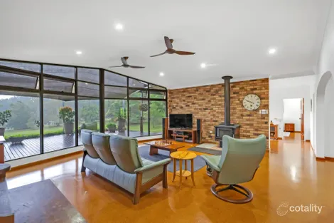 Property photo of 11 Andrews Road Barrine QLD 4872