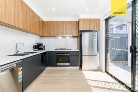 Property photo of 10 Beutel Glade Riverstone NSW 2765