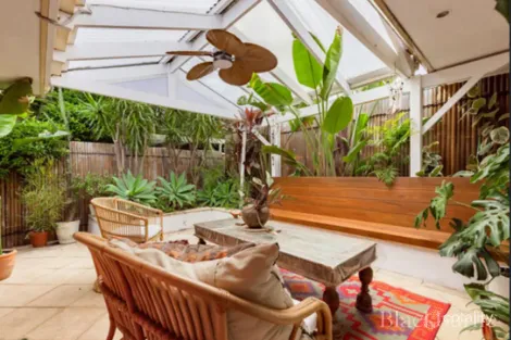 2/1 Dundas Rd, Inglewood, WA 6052