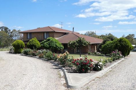 155 Highlands Rd, Seymour, VIC 3660