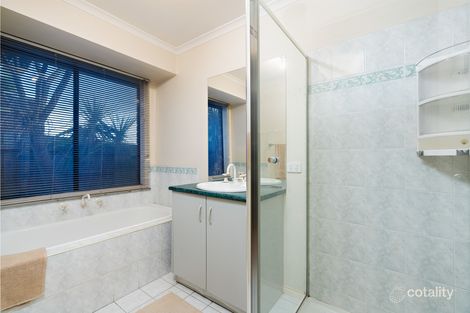 Property photo of 348 Ormond Road Narre Warren South VIC 3805