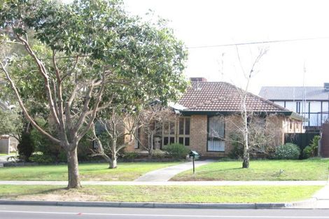 Property photo of 95 View Mount Road Glen Waverley VIC 3150