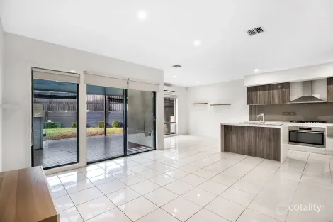 Property photo of 29 Zara Close Bundoora VIC 3083