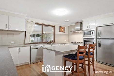 Property photo of 4 Venice Gardens Endeavour Hills VIC 3802