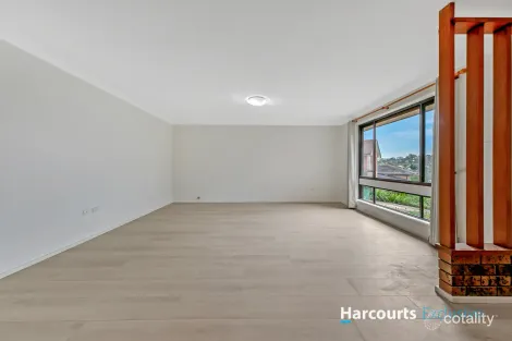 Property photo of 22 Hibiscus Place Cherrybrook NSW 2126
