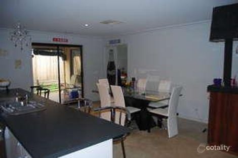 Property photo of 35 Diamond Parade Skye VIC 3977