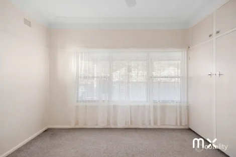 Property photo of 74 Ocean Street Windang NSW 2528
