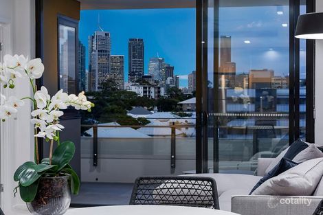 Property photo of 411/36 Anglesey Street Kangaroo Point QLD 4169