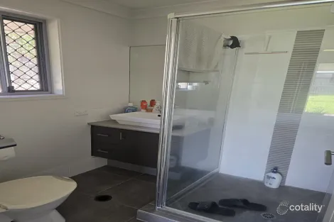Property photo of 8 Brendan Thorne Place Marsden QLD 4132