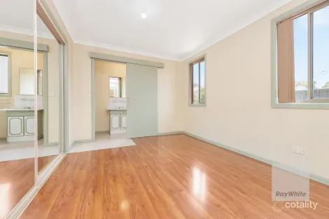 Property photo of 2/3 Taylors Road St Albans VIC 3021