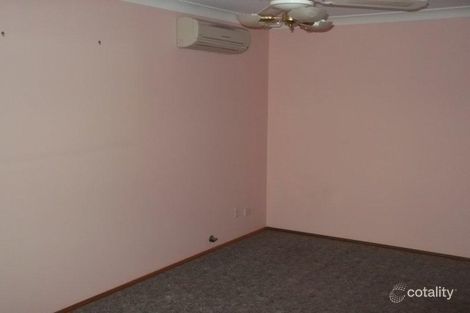 Property photo of 1/11 Azalea Place Macquarie Fields NSW 2564