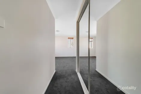 Property photo of 38 Rowland Street Macgregor ACT 2615